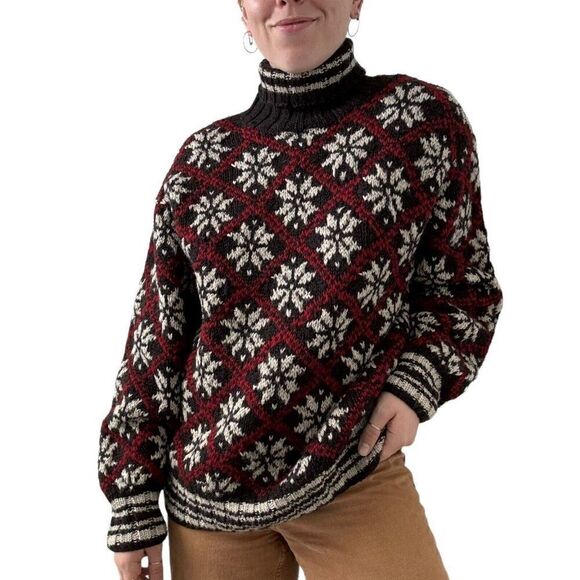 Vintage J. Crew Mens Hand Knit Wool Snowflake Christmas Turtleneck Sweater Sz M - Picture 7 of 7